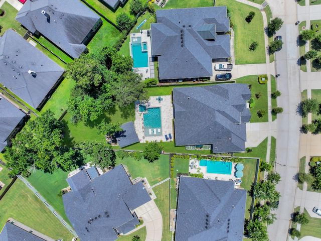 10095 S Goshawk Trail, Conroe, TX 77385