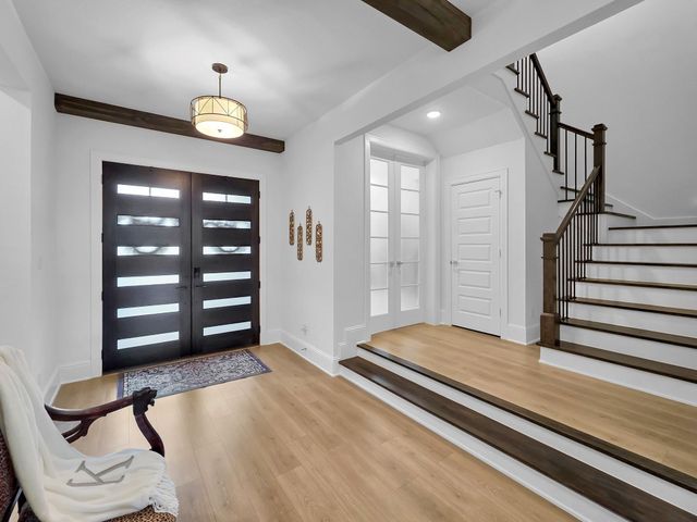 10095 S Goshawk Trail, Conroe, TX 77385