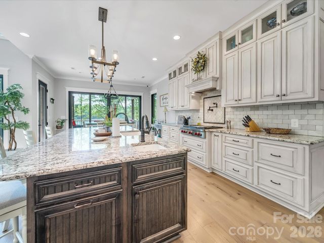 1579 Sunset Pointe Drive, Salisbury, NC 28146