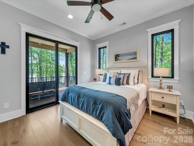 1579 Sunset Pointe Drive, Salisbury, NC 28146