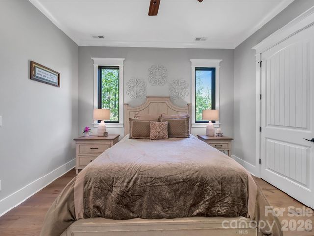 1579 Sunset Pointe Drive, Salisbury, NC 28146