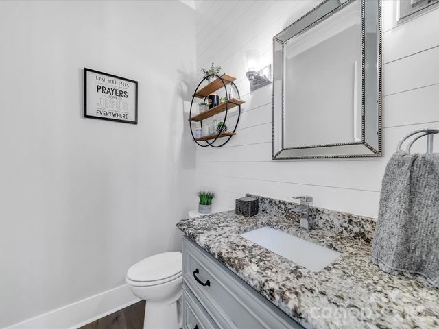 1579 Sunset Pointe Drive, Salisbury, NC 28146