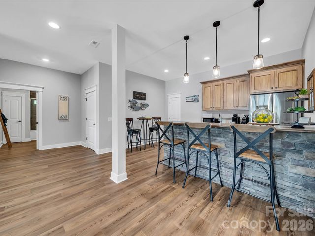 1579 Sunset Pointe Drive, Salisbury, NC 28146
