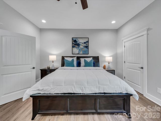 1579 Sunset Pointe Drive, Salisbury, NC 28146