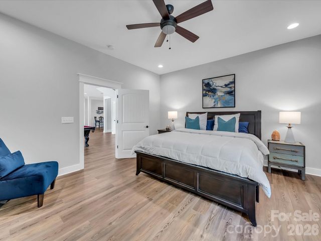 1579 Sunset Pointe Drive, Salisbury, NC 28146