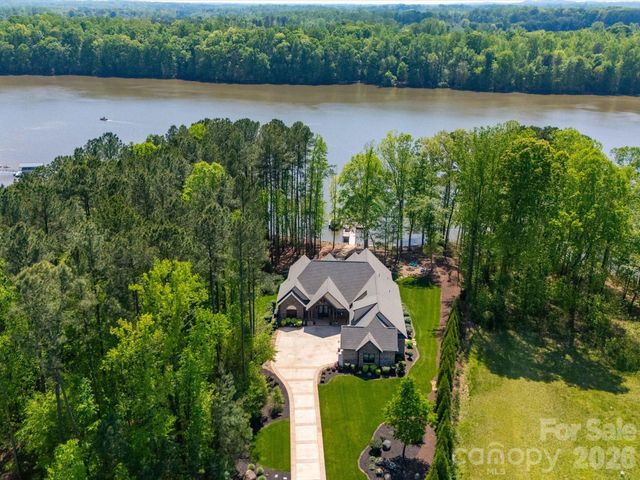 1579 Sunset Pointe Drive, Salisbury, NC 28146