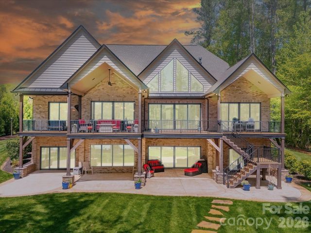 1579 Sunset Pointe Drive, Salisbury, NC 28146