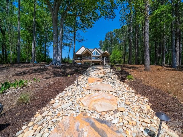 1579 Sunset Pointe Drive, Salisbury, NC 28146
