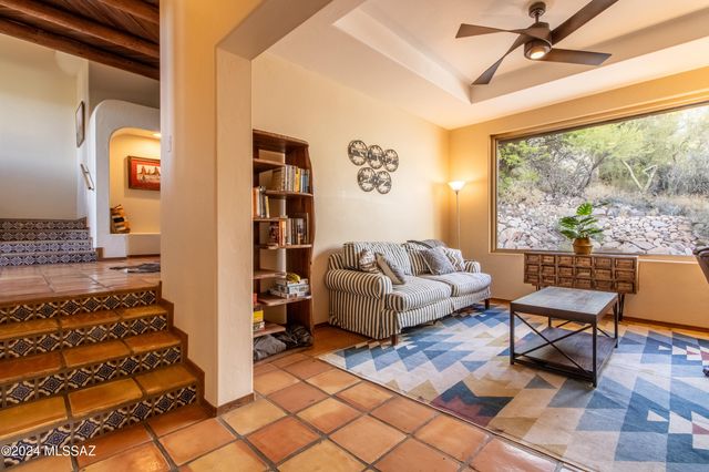 6269 N Paseo Valdear, Tucson, AZ 85750