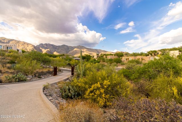 6269 N Paseo Valdear, Tucson, AZ 85750