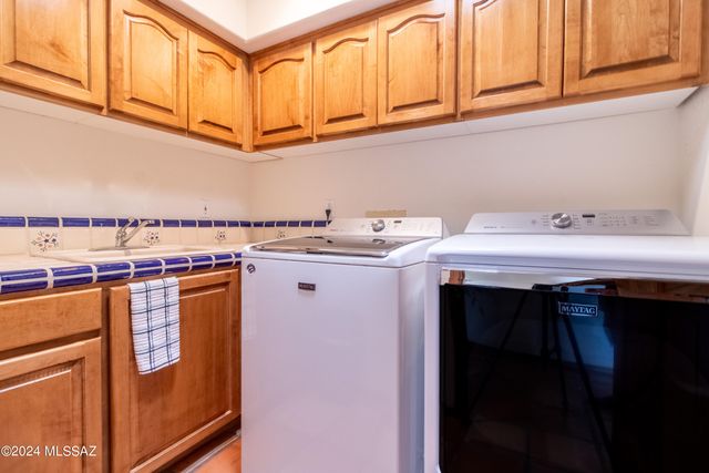6269 N Paseo Valdear, Tucson, AZ 85750