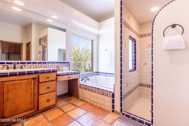 6269 N Paseo Valdear, Tucson, AZ 85750