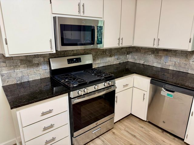 5572 Olive Street, Anderson, CA 96007