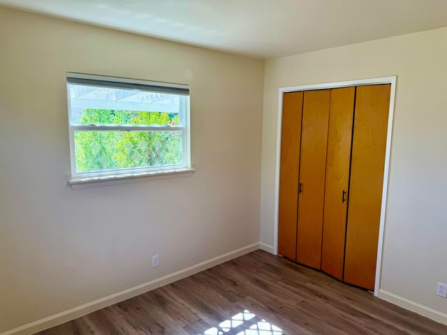 5572 Olive Street, Anderson, CA 96007