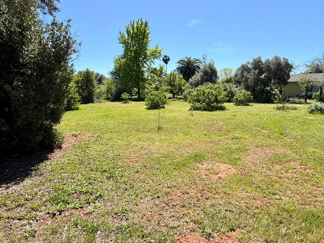 5572 Olive Street, Anderson, CA 96007