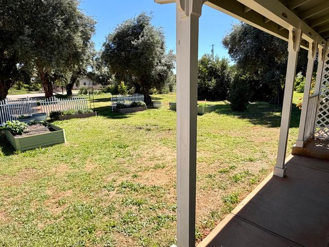 5572 Olive Street, Anderson, CA 96007