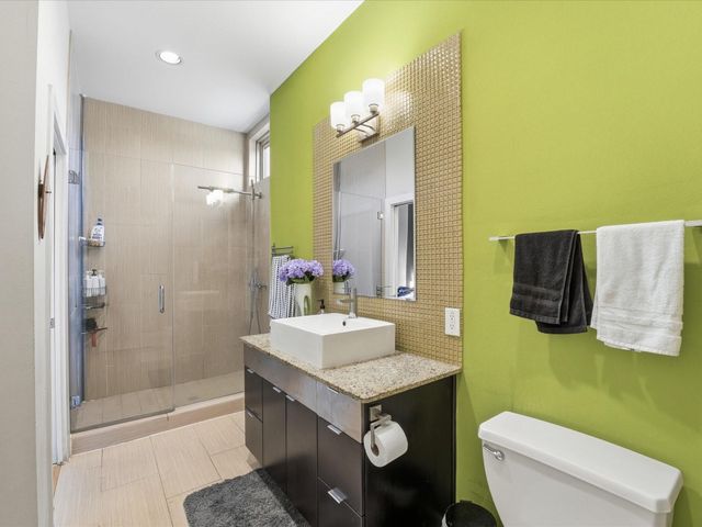 1406 Columbus Street 206, Houston, TX 77019