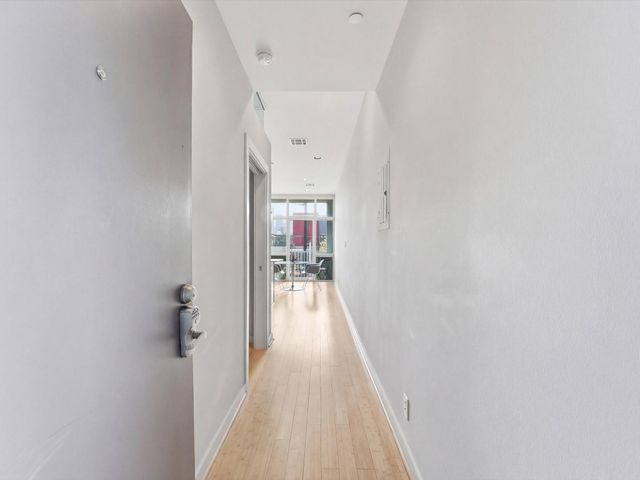 1406 Columbus Street 206, Houston, TX 77019