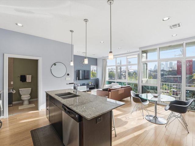 1406 Columbus Street 206, Houston, TX 77019