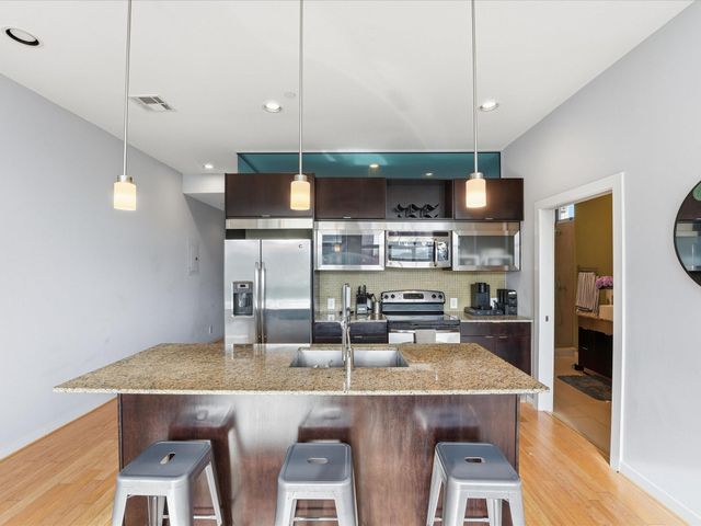 1406 Columbus Street 206, Houston, TX 77019