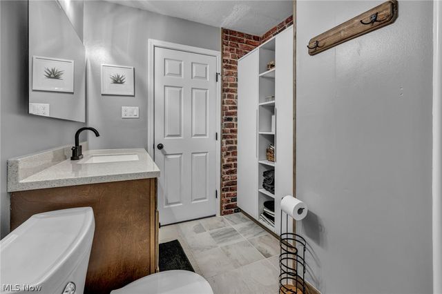 3665 Elmhurst Court, Kent, OH 44240