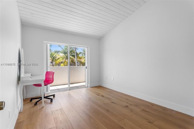 3811 NE 166th St 3, North Miami Beach, FL 33160