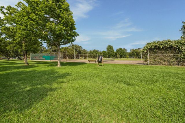 5311 Hialeah Drive, Houston, TX 77092
