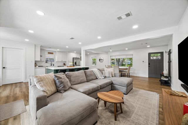 5311 Hialeah Drive, Houston, TX 77092