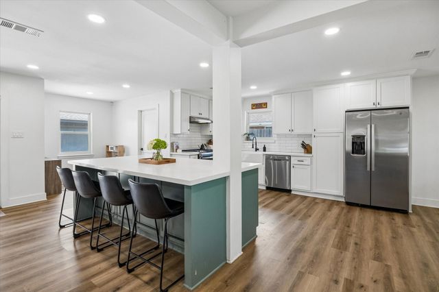 5311 Hialeah Drive, Houston, TX 77092