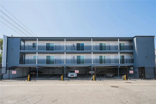 6745 Laurel Canyon 201, North Hollywood, CA 91606
