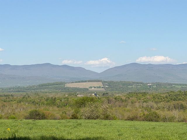 358 South Main Street, Whiting, VT 05778