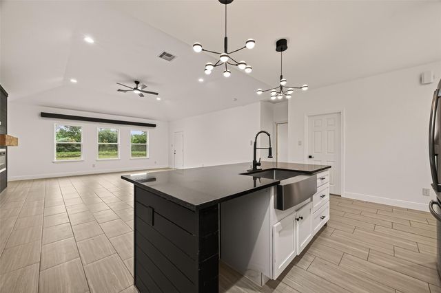 1343 Alpha Lane, Crosby, TX 77532