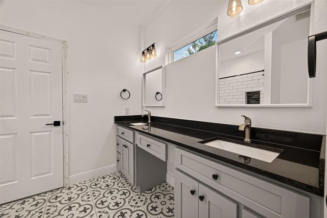 1343 Alpha Lane, Crosby, TX 77532