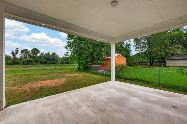 1343 Alpha Lane, Crosby, TX 77532