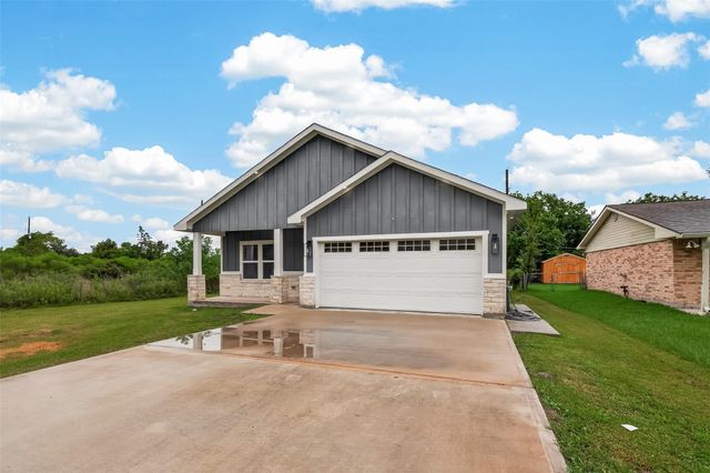 1343 Alpha Lane, Crosby, TX 77532
