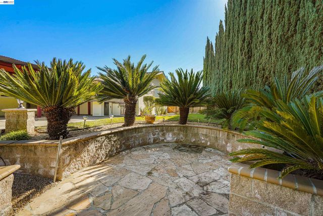 1349 Evans Pl, Livermore, CA 94550