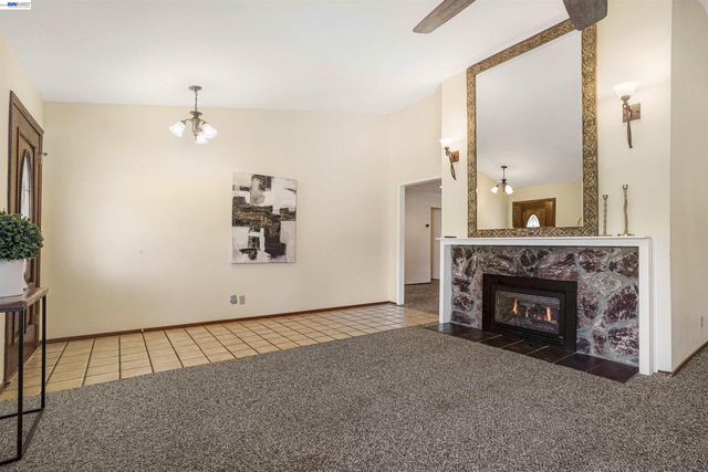 1349 Evans Pl, Livermore, CA 94550