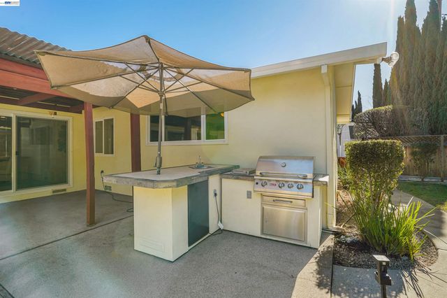 1349 Evans Pl, Livermore, CA 94550