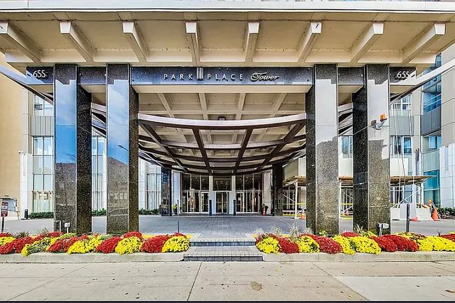 655 W Irving Park Road 5108, Chicago, IL 60613