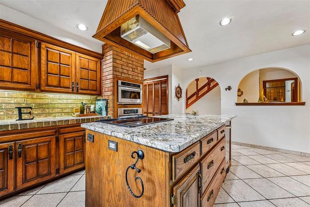 13813 NE 8th Street, Choctaw, OK 73020