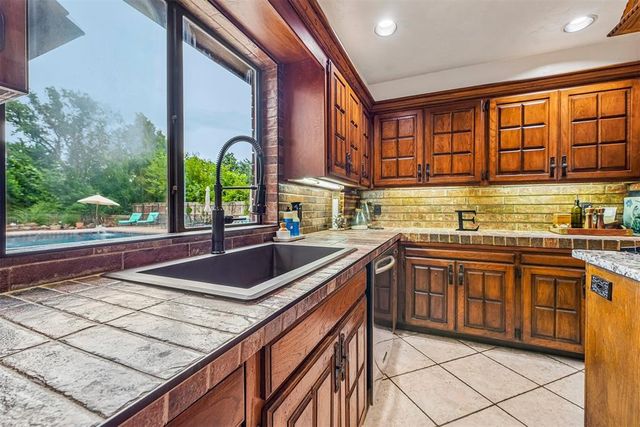 13813 NE 8th Street, Choctaw, OK 73020