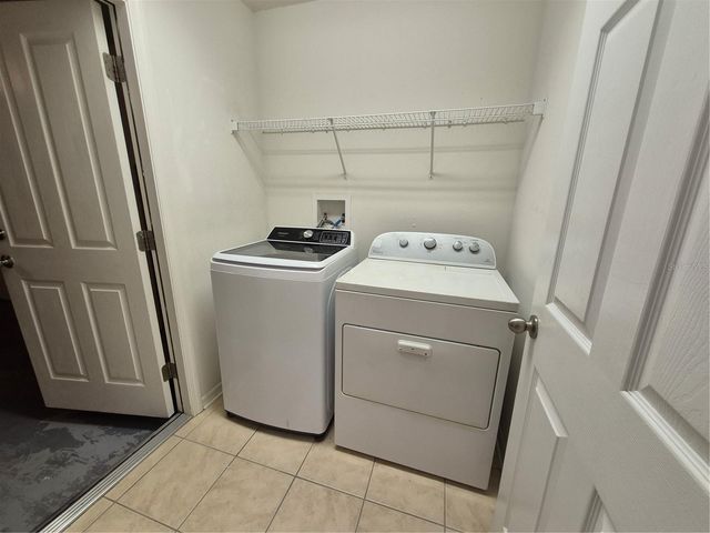 6833 RUNNER OAK DRIVE, Zephyrhills, FL 33545