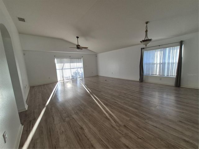 6833 RUNNER OAK DRIVE, Zephyrhills, FL 33545