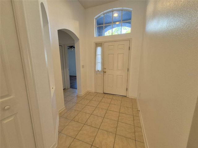 6833 RUNNER OAK DRIVE, Zephyrhills, FL 33545
