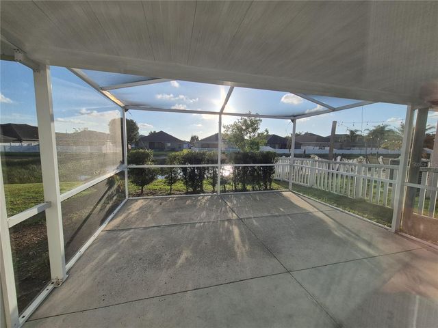 6833 RUNNER OAK DRIVE, Zephyrhills, FL 33545