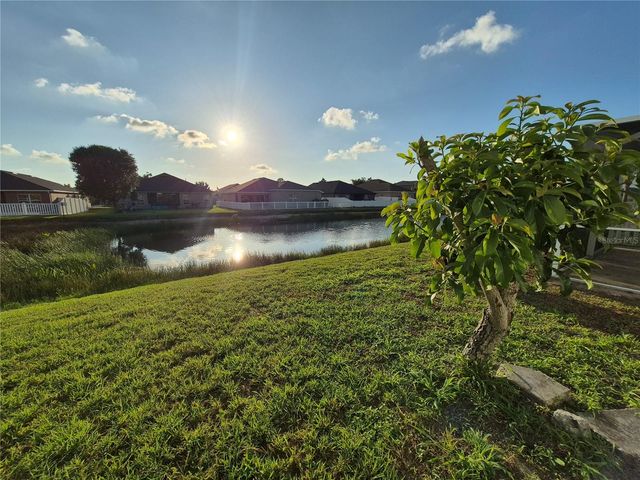 6833 RUNNER OAK DRIVE, Zephyrhills, FL 33545
