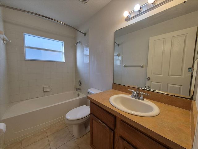 6833 RUNNER OAK DRIVE, Zephyrhills, FL 33545