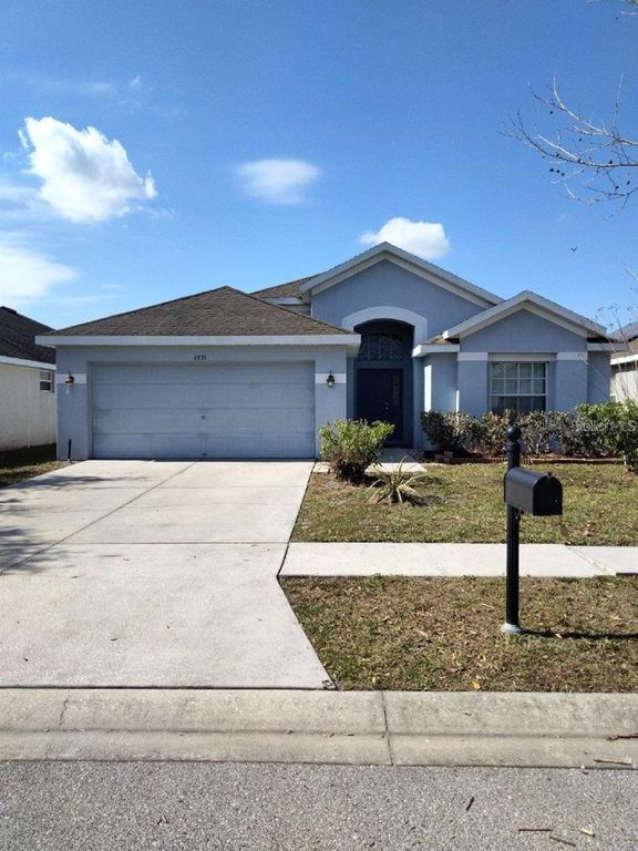 6833 RUNNER OAK DRIVE, Zephyrhills, FL 33545