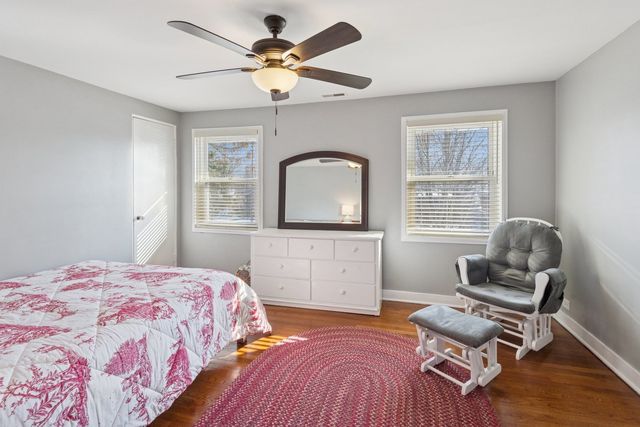 8646 E Prairie Road, Skokie, IL 60076