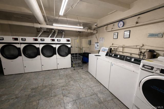 5 Circuit Road A30, New Rochelle, NY 10805